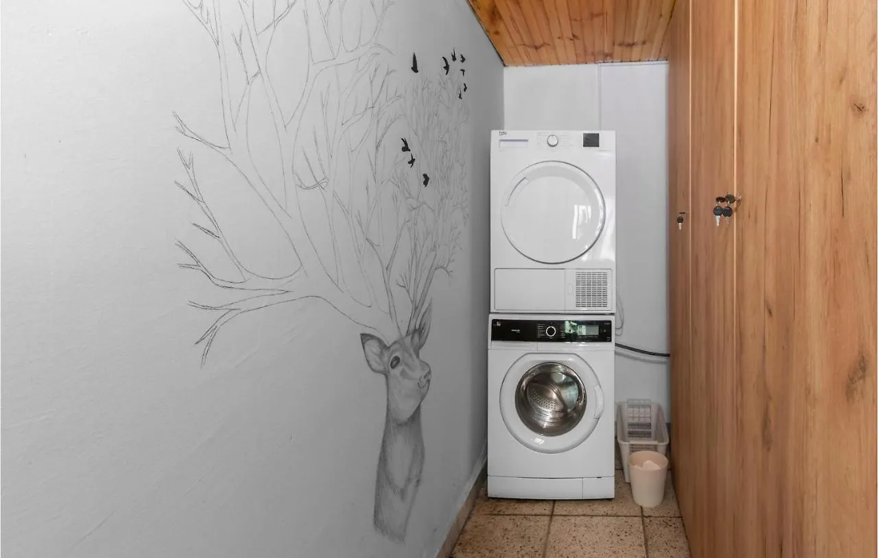 別荘 Cozy Home In Breze With Wifi クロアチア