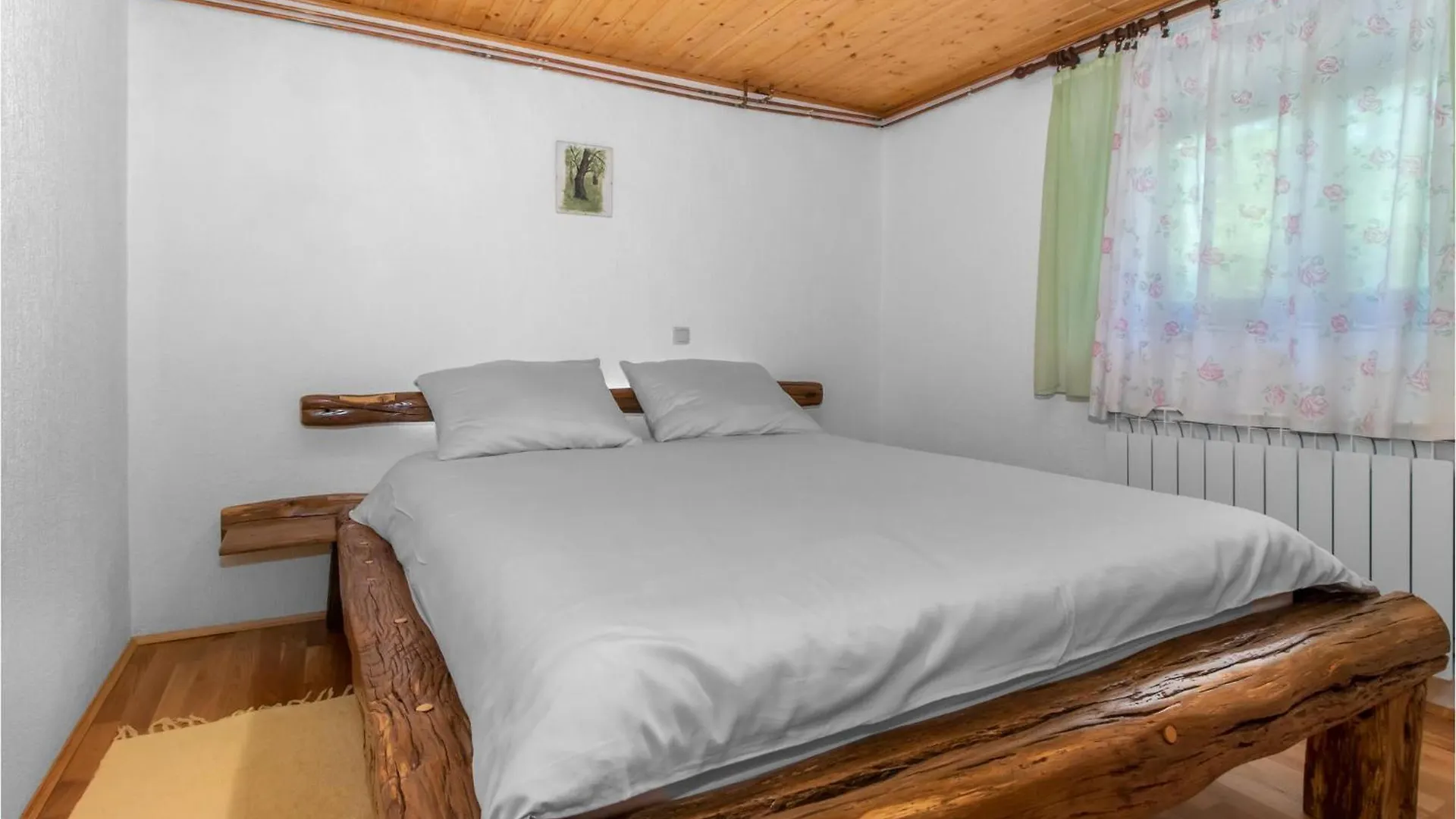Cozy Home In Breze With Wifi 펜션